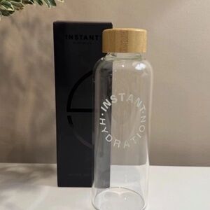 🚨🚨Brand New Instant Hydration Glass Water Bottle with Bamboo Lid